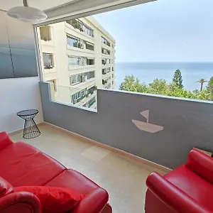 https://marbella-centre-beachfront-with-pool.es-andalucia.com